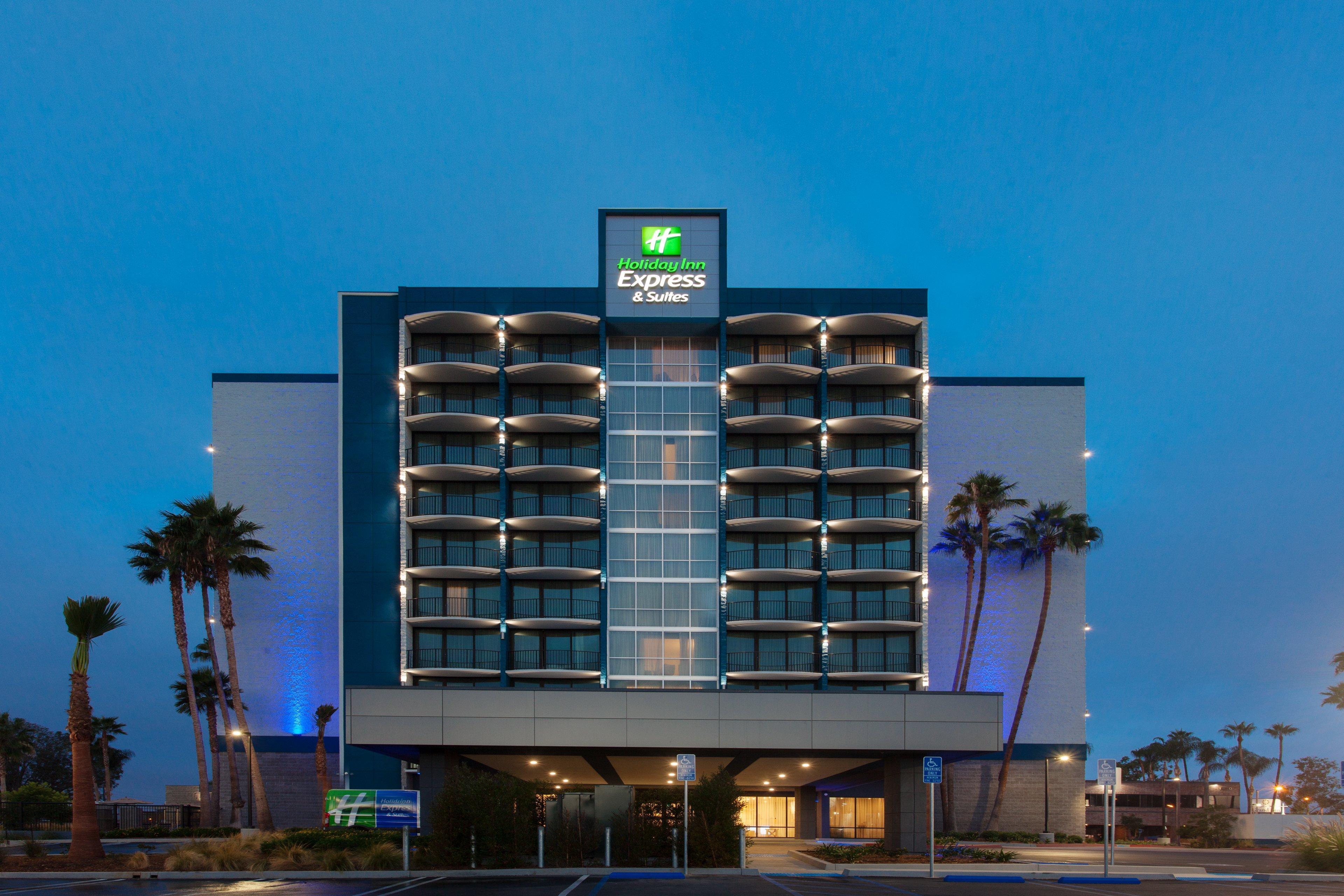 Holiday Inn Express & Suites Santa Ana - Orange County By Ihg Εξωτερικό φωτογραφία
