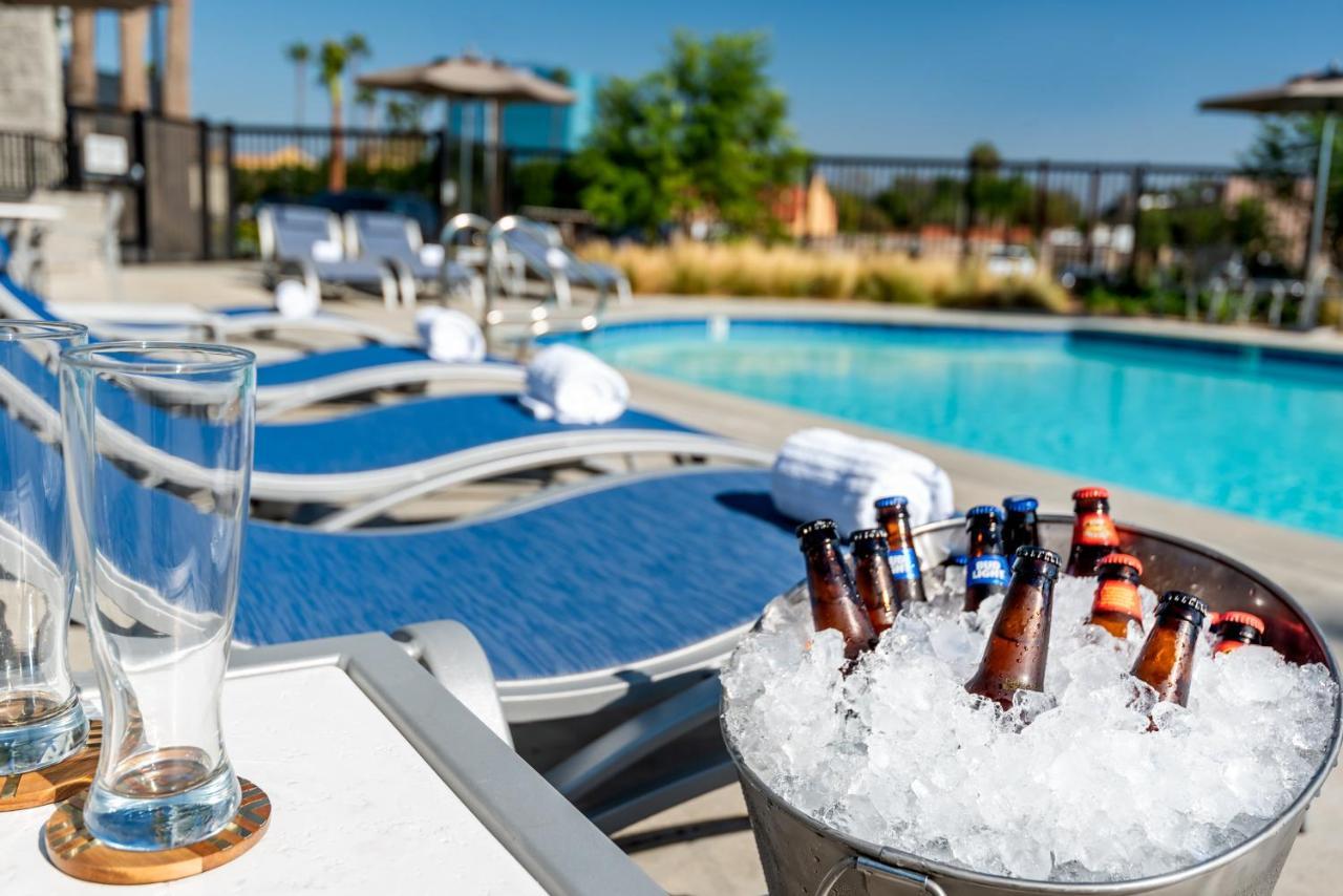 Holiday Inn Express & Suites Santa Ana - Orange County By Ihg Εξωτερικό φωτογραφία